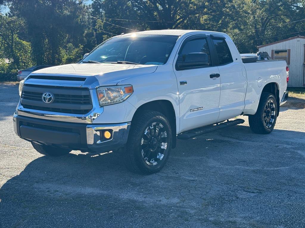 Used 2015 Toyota Tundra SR5 w/ SR5 Upgrade Package AWD/4WD image 7