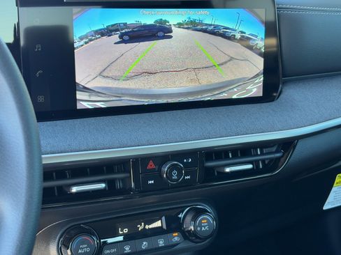 New 2026 Nissan Kicks SV image 25