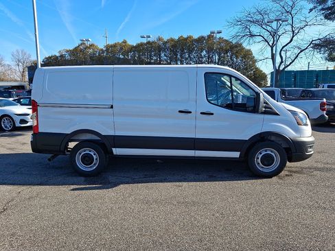 New 2026 Ford Transit 150 Low Roof RWD image 8