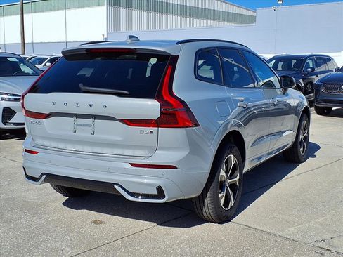 New 2026 Volvo XC60 B5 Core w/ Protection Package Premier image 7