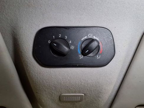 Used 2018 Ford Transit 350 XL RWD image 16