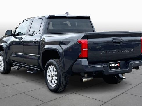 Used 2025 Toyota Tacoma SR5 image 11