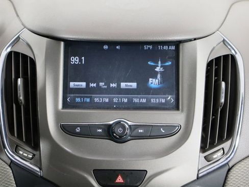 Used 2016 Chevrolet Cruze LT w/ Convenience Package image 28