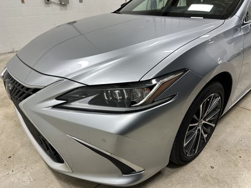 Used 2025 Lexus ES 350 w/ Premium Package FWD image 6
