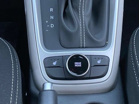 New 2026 Hyundai Venue SEL FWD image 20