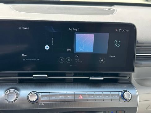 Used 2024 Hyundai Kona Limited FWD image 28
