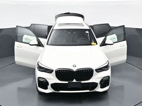 Used 2021 BMW X5 M50i AWD/4WD image 43