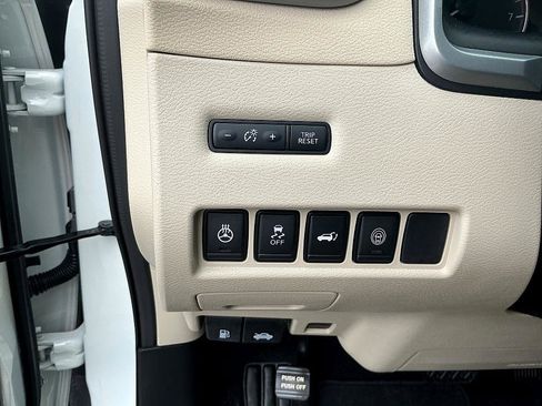 Certified 2023 Nissan Murano Platinum w/ Cargo Package image 14