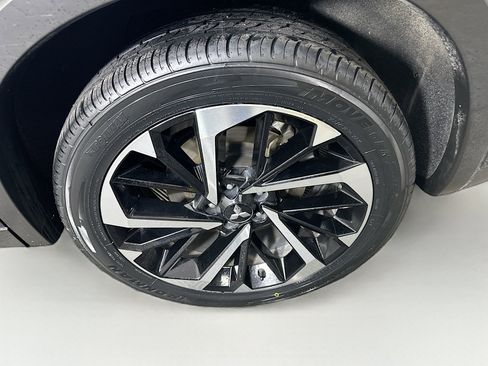 Used 2024 Mitsubishi Outlander SE image 11