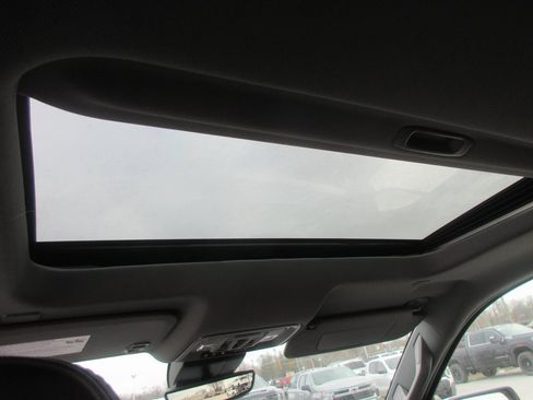 New 2026 GMC Sierra 1500 Denali w/ Denali Reserve Package image 17