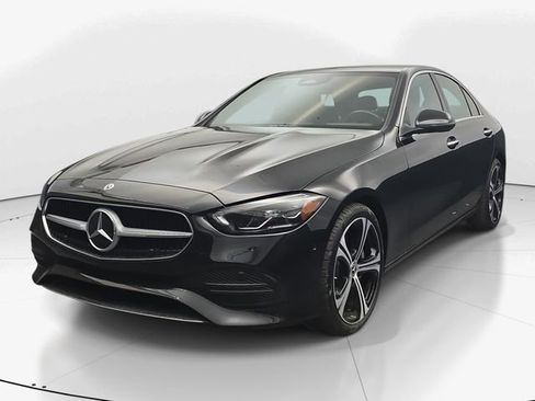 Used 2025 Mercedes-Benz C 300 Sedan image 6