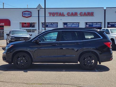 Used 2021 Honda Pilot Special Edition image 2