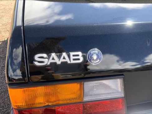 Used 1988 Saab 900 Turbo FWD image 8