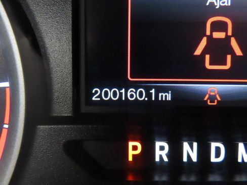 Used 2019 Ford F250 XLT w/ XLT Premium Package AWD/4WD image 15
