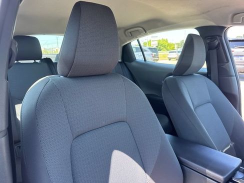 Used 2024 Toyota Prius LE FWD image 21