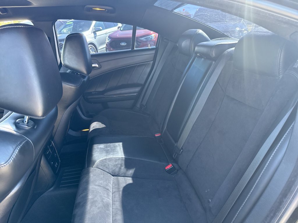 Used 2019 Dodge Charger R/T w/ Plus Group RWD image 11
