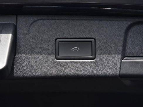 Used 2023 Volkswagen Atlas SE w/ Panoramic Sunroof Package image 27