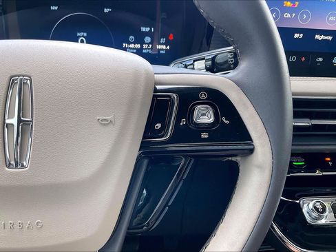 Used 2023 Lincoln Corsair FWD image 19