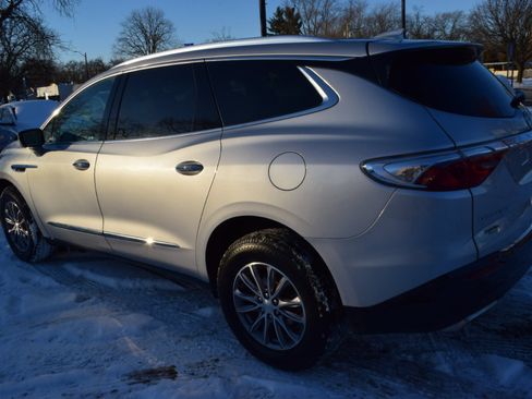 Used 2022 Buick Enclave Premium image 7