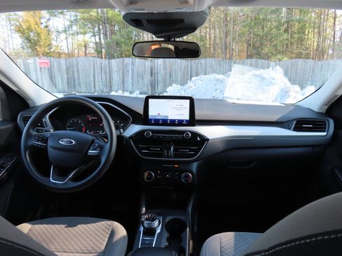 Used 2022 Ford Escape SE image 24