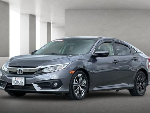 Used 2018 Honda Civic EX-T image 8