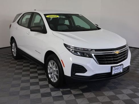 Used 2022 Chevrolet Equinox LS AWD/4WD image 1