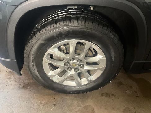 Used 2019 Chevrolet Traverse LT FWD image 14