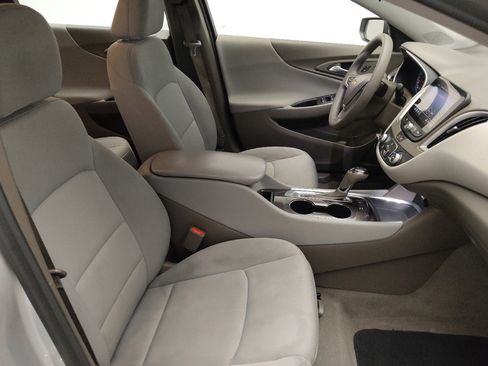 Used 2020 Chevrolet Malibu LS w/ Driver Confidence Package II FWD image 21