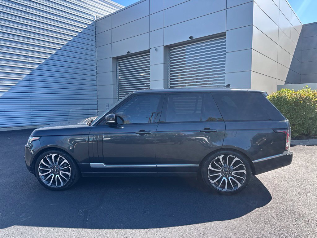 Used 2016 Land Rover Range Rover Supercharged AWD/4WD image 2