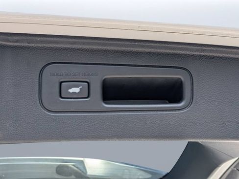 Used 2023 Honda Pilot EX-L image 13