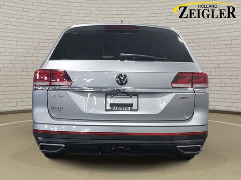 Used 2022 Volkswagen Atlas SE w/ Panoramic Sunroof Package image 6