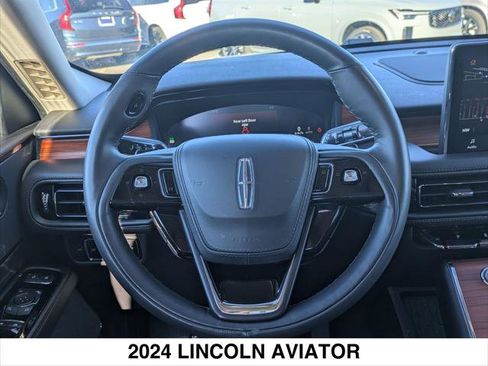 Used 2024 Lincoln Aviator Reserve image 13