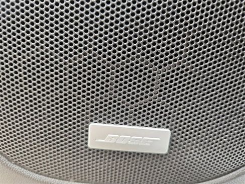 Certified 2022 GMC Acadia SLE w/ Driver Convenience Package image 30