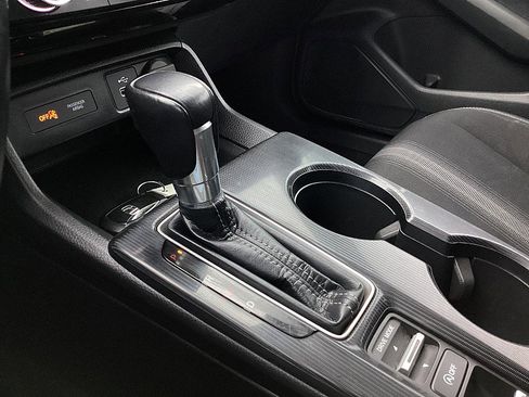 Used 2023 Honda Civic Sport image 13