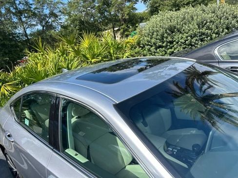 Used 2025 Lexus ES 350 w/ Premium Package FWD image 5