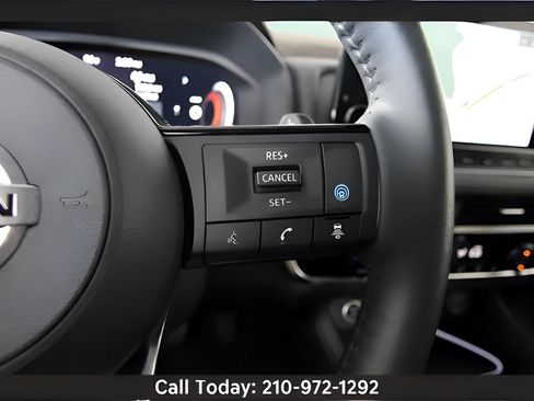 Used 2021 Nissan Rogue Platinum AWD/4WD image 36