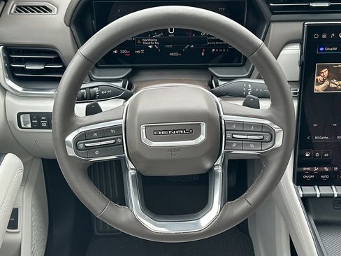 Used 2026 GMC Terrain Denali AWD/4WD image 25