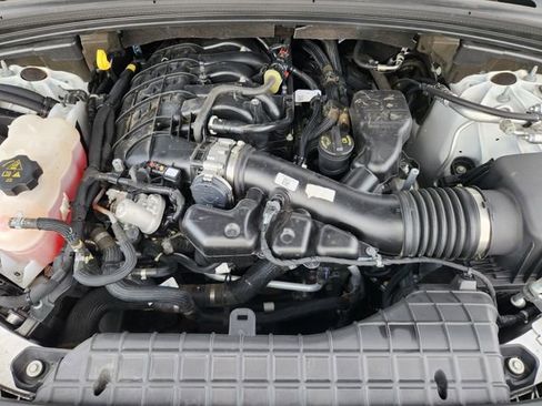 Used 2022 Jeep Grand Cherokee L Laredo w/ Luxury Tech Group I AWD/4WD image 31