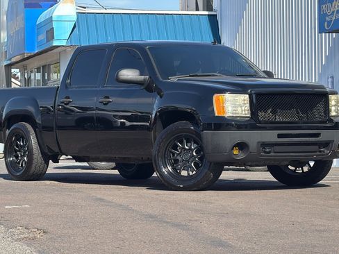 Used 2013 GMC Sierra 1500 SLE w/ Power Tech Package AWD/4WD image 2