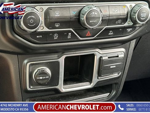 Used 2022 Jeep Wrangler Sport AWD/4WD image 28
