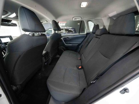 Used 2022 Toyota RAV4 LE FWD image 23