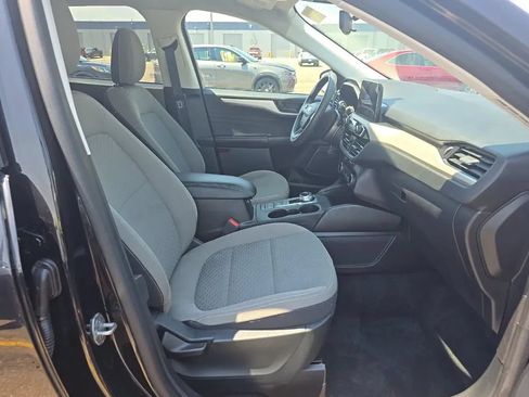 Used 2022 Ford Escape SE FWD image 14