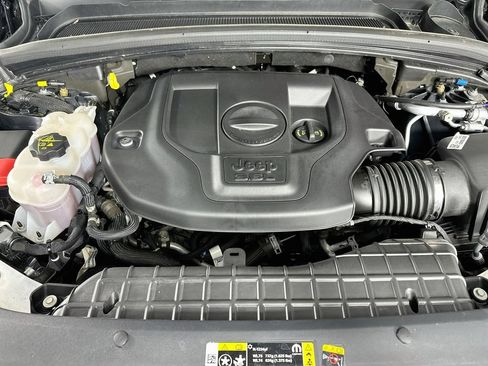 Certified 2023 Jeep Grand Cherokee Overland w/ Luxury Tech Group IV AWD/4WD image 43