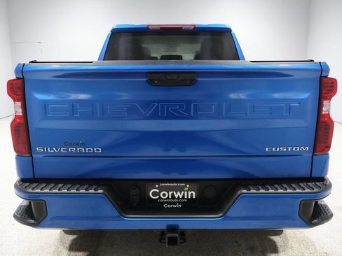 Used 2022 Chevrolet Silverado 1500 Custom image 3