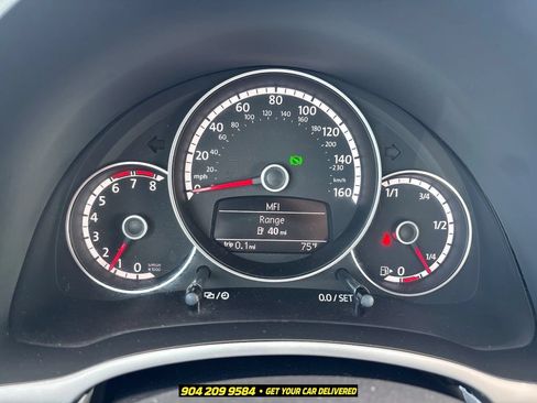 Used 2014 Volkswagen Beetle 1.8T FWD image 2