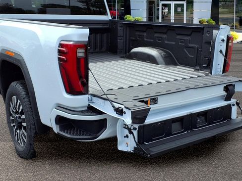 New 2026 GMC Sierra 2500 Denali Ultimate AWD/4WD image 29