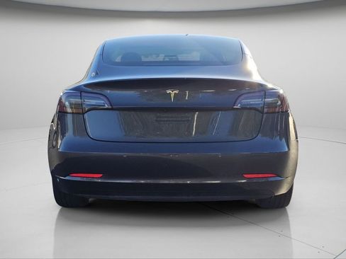 Used 2018 Tesla Model 3 Long Range image 8