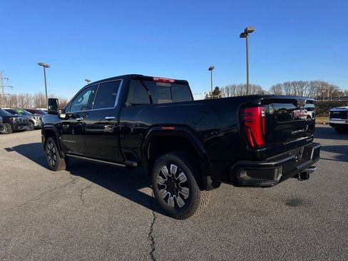 New 2026 GMC Sierra 2500 Denali w/ Denali Reserve Package AWD/4WD image 7