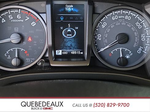 Used 2022 Toyota Tacoma TRD Sport w/ TRD Premium Sport Package AWD/4WD image 17