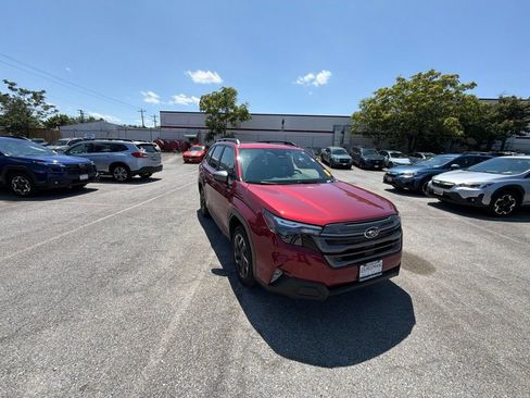 Used 2026 Subaru Forester Touring AWD/4WD image 1